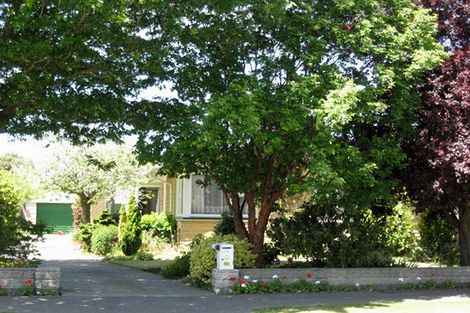 Photo of property in 16 Penwood Street, Russley, Christchurch, 8042