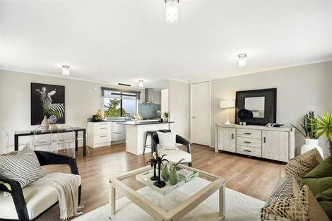 Photo of property in 2/14 Moxham Grove, Massey, Auckland, 0614