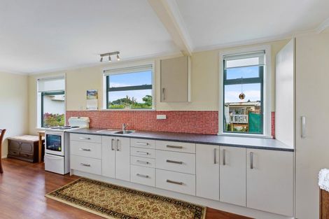 Photo of property in 3 Toi Street, Otaki Beach, Otaki, 5512