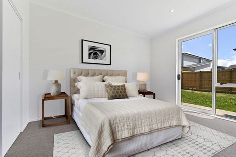 Photo of property in 14 Couldrey Crescent, Red Beach, 0932