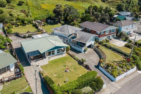Photo of property in 96 Moana Road, Okitu, Gisborne, 4010