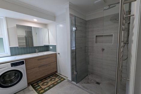 Photo of property in 188b Henderson Valley Road, Henderson, Auckland, 0612