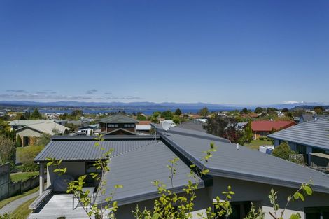 Photo of property in 24 Luberon Way, Nukuhau, Taupo, 3330