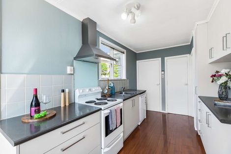 Photo of property in 29 Astley Avenue, New Lynn, Auckland, 0600