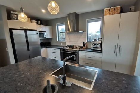 Photo of property in 180 Keyes Road, New Brighton, Christchurch, 8083