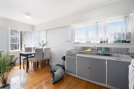 Photo of property in 4134 Great North Road, Glendene, Auckland, 0602