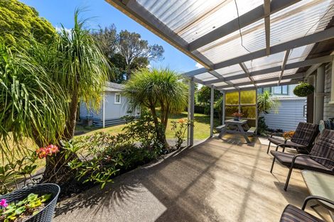 Photo of property in 16 Alamein Terrace, Mount Albert, Auckland, 1025