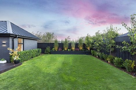 Photo of property in 7 Winning Post Place, Halswell, Christchurch, 8025