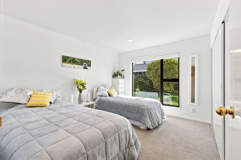 Photo of property in 52 Anglesea Avenue, Parklands, Christchurch, 8083