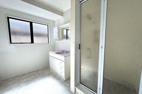 Photo of property in 1 Pinedale Parade, Milson, Palmerston North, 4414