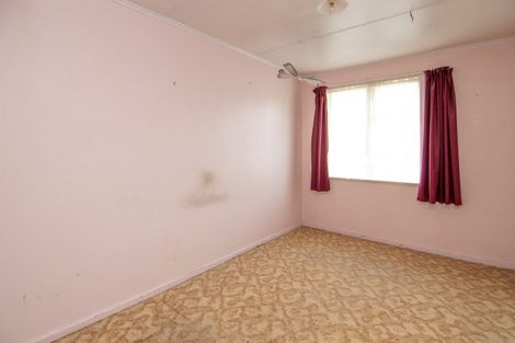 Photo of property in 99 Clyde Crescent, Roslyn, Palmerston North, 4414