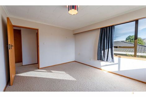 Photo of property in 12 Timaru Road, Waimate, 7924