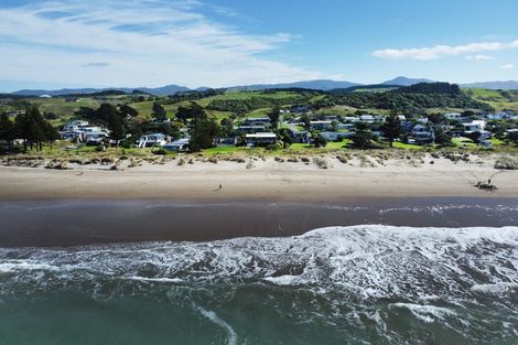 Photo of property in 75 Blue Pacific Parade, Riversdale Beach, Masterton, 5872