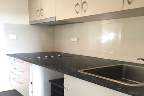 Photo of property in 3 Tahu Crescent, Sunnynook, Auckland, 0620