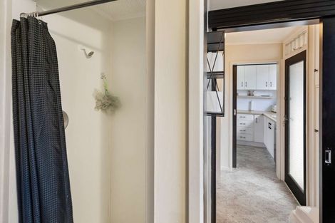 Photo of property in 2/54 Weston Avenue, Roslyn, Palmerston North, 4414