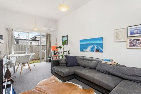 Photo of property in 23 Stoke Street, Sumner, Christchurch, 8081