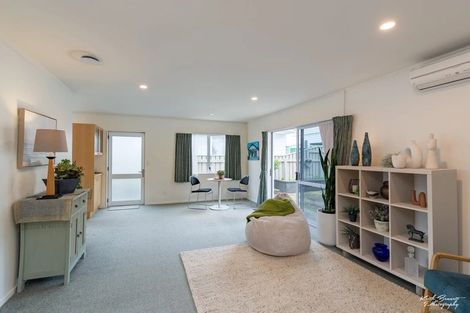 Photo of property in 2/61 Main Road, Titahi Bay, Porirua, 5022