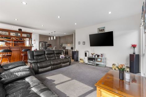 Photo of property in 12 Huarahi Pai Road, Huapai, Kumeu, 0810