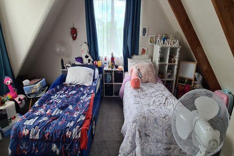 Photo of property in 24 Karamu Street, Te Atatu Peninsula, Auckland, 0610