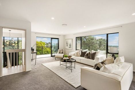 Photo of property in 15 Mcdowell Crescent, Hillcrest, Auckland, 0627