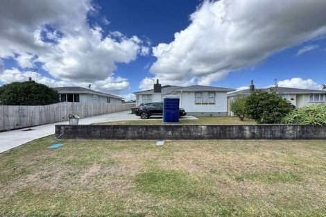 Photo of property in 31 Hill Crescent, Papakura, 2110