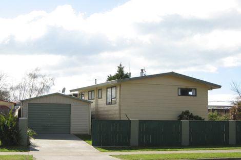 Photo of property in 32 Awatapu Drive, Whakatane, 3120