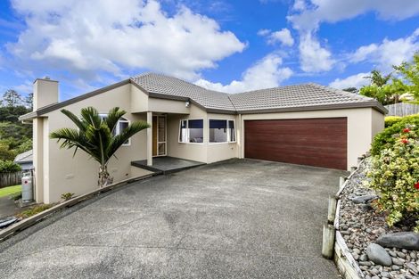 Photo of property in 18 Carnmore Place, Torbay, Auckland, 0630