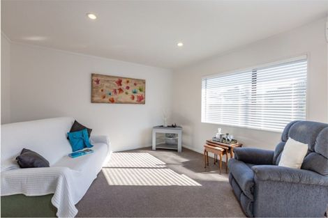 Photo of property in 2a Heihei Place, Paraparaumu, 5032