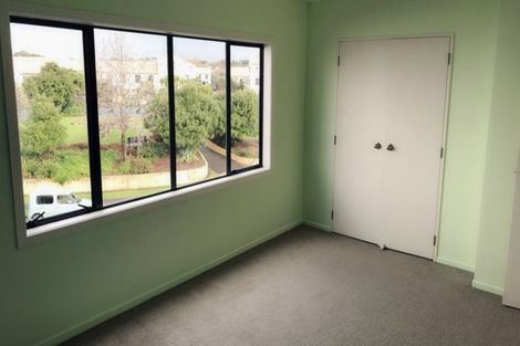 Photo of property in Krisley Court, 2/6 Ambrico Place, New Lynn, Auckland, 0600