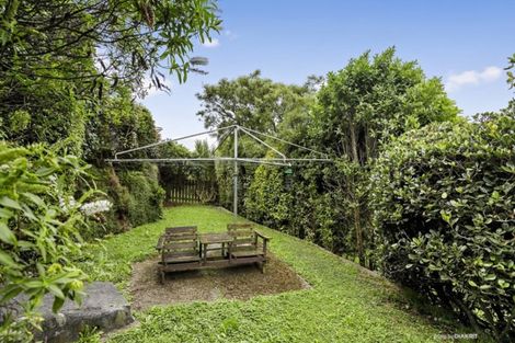 Photo of property in 8 Diane Grove, Paparangi, Wellington, 6037