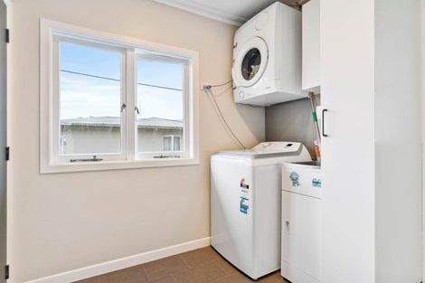 Photo of property in 1/188 Waimumu Road, Massey, Auckland, 0614