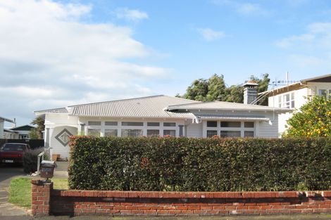 Photo of property in 3 Andrew Street, Marewa, Napier, 4110