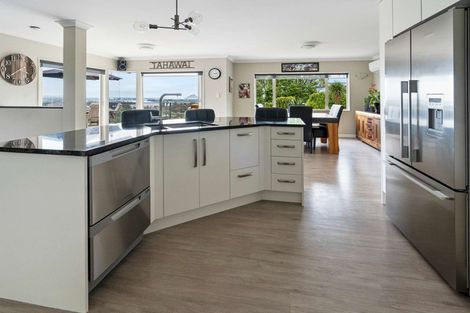 Photo of property in 14 Estates Terrace, Welcome Bay, Tauranga, 3175