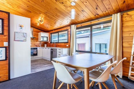 Photo of property in 30 Hookway Grove, Paraparaumu, 5032