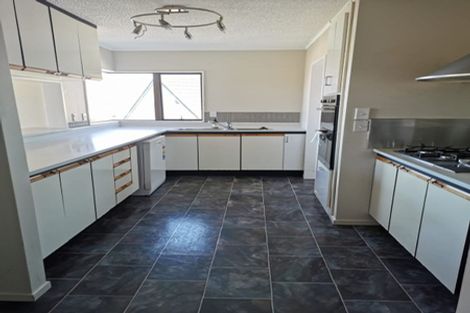 Photo of property in 29 Nalanda Crescent, Broadmeadows, Wellington, 6035