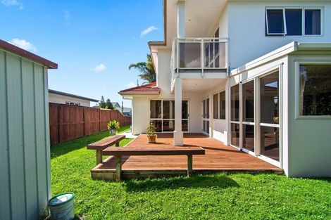 Photo of property in 17 Azure Place, Huntington, Hamilton, 3210