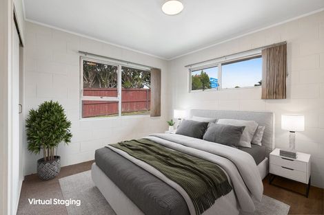 Photo of property in 1/587 Glenfield Road, Totara Vale, Auckland, 0629