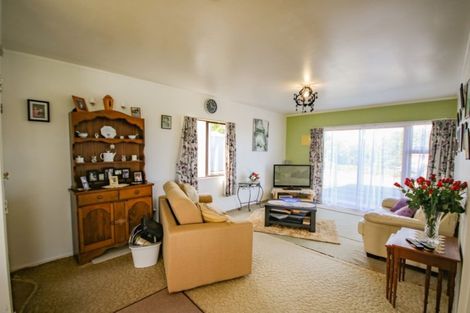 Photo of property in 29 Oxford Street, Whakapirau, Maungaturoto, 0583