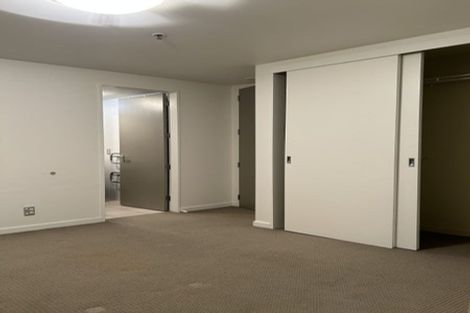 Photo of property in Aqua, 2/74 Oriental Parade, Oriental Bay, Wellington, 6011