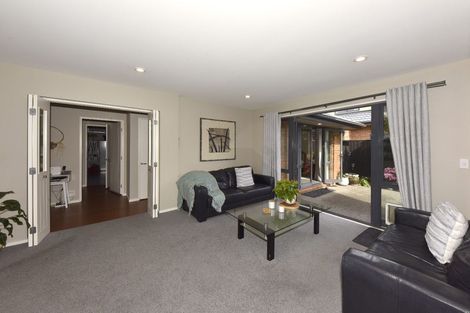 Photo of property in 37 Mcmahon Drive, Aidanfield, Christchurch, 8025