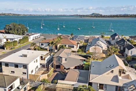 Photo of property in 4a Devon Road, Bucklands Beach, Auckland, 2012
