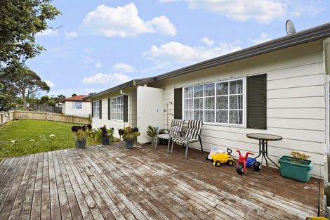 Photo of property in 44 Borich Road, Sunnyvale, Auckland, 0612