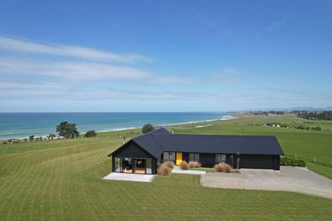 Photo of property in 55 Gardiners Road, Awamoa, Oamaru, 9495