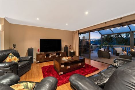 Photo of property in 28 Hawaiian Parade, Arkles Bay, Whangaparaoa, 0932