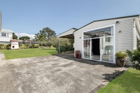 Photo of property in 6 Tuakau Road, Pukekohe, 2120
