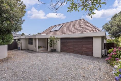 Photo of property in 11a Nathan Avenue, Paraparaumu Beach, Paraparaumu, 5032