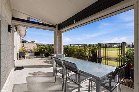 Photo of property in 29 Harding Drive, Papamoa Beach, Papamoa, 3118