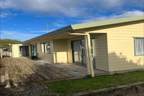 Photo of property in 74 Rosario Crescent, Red Beach, 0932