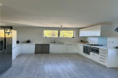 Photo of property in 121 Awaroa Road, Helensville, 0800