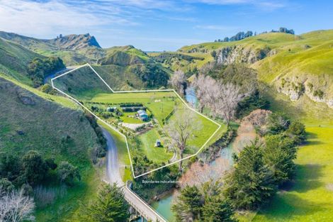 Photo of property in 73 Mangakuri Road, Kairakau, Havelock North, 4295
